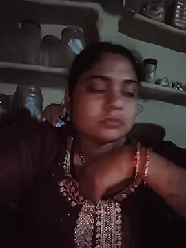 Aanushka - Full nude baby 😘