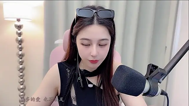 Queenqiao - 谁家小孩天天哭啊😭今天不哭