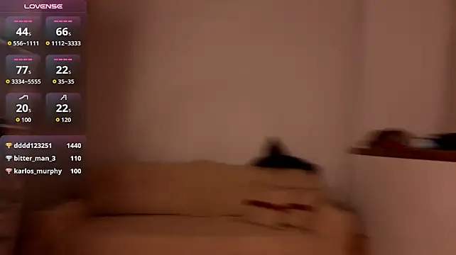Tracy-Taylor - fuck the pillow