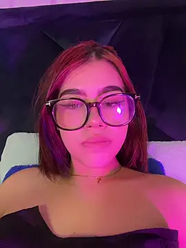 Lily_Woodz - lush control 5 minutos+ zoom pussy🥵🌸