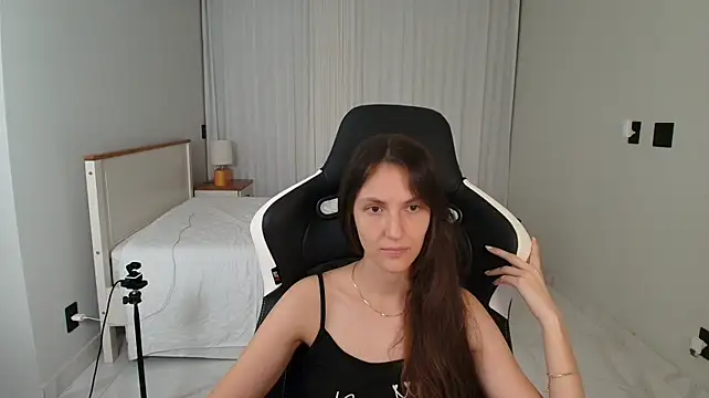 Upssnowy - show boobies