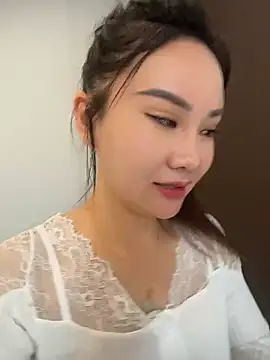 Yioyio-666 - jj抽插1分钟，最后完成任务可得小粉控制1分钟