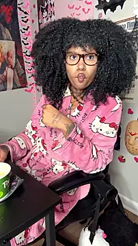Spookiebaddie - robe off😇 +oil?
