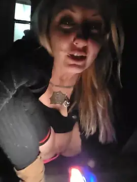 SheIsSomething - Squirtnear strangers camper