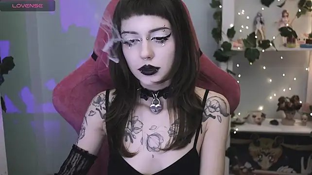 Gothickotik - doggy and spanks^^