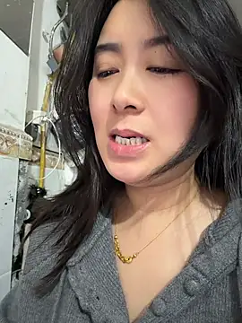 Fanfan181 - 口咬大🐔