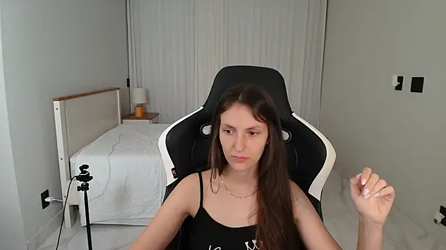 Upssnowy - show boobies