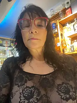 _Pamela04 - Fuck pussy with a bottle of beer in bar