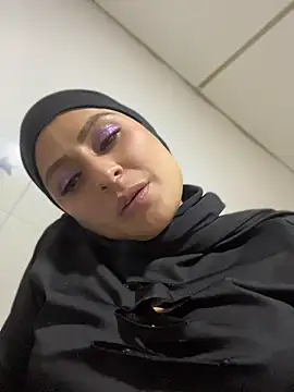 Aisha_k - 2 fingers in the vagina