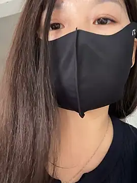 Aiss-niang - 电梯门口全裸2分钟