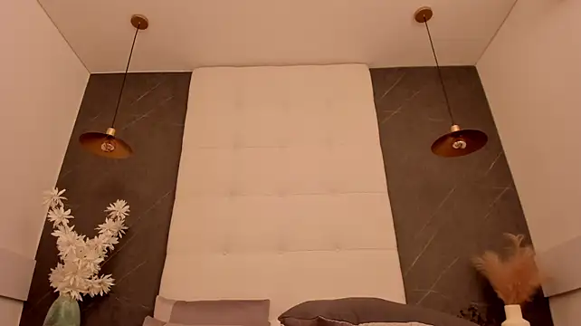 IamSophiiee - DRESS OFF AND OIL MY BODY 🔥🔥