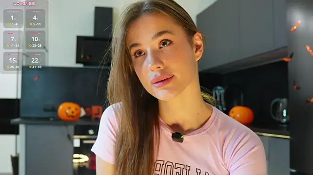 DiannMccarl - lets spank me untill red