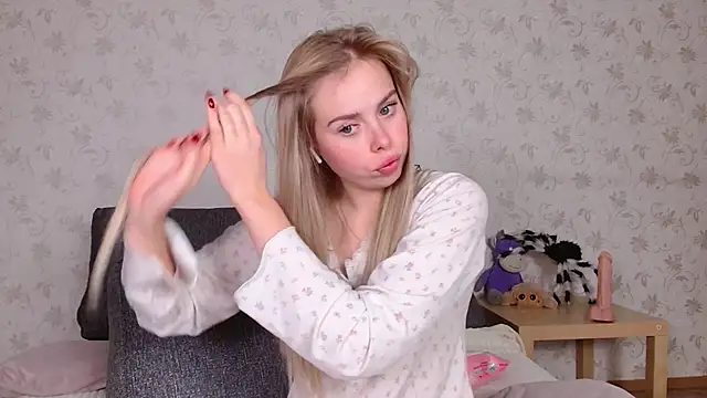 Sofiaa_here - masturbate pussy