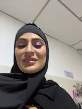 Aisha_k - 2 fingers in the vagina