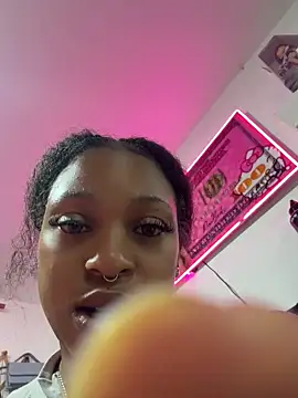 Melany_Williams - NAKED SHOW AND OIL IN MY BODY