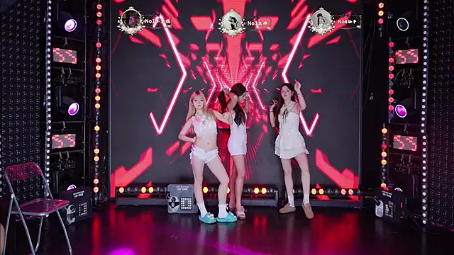 Sexybaby-99 - 双人莎莎舞~~~