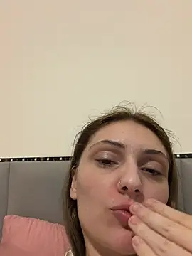 Larissa516 - Dançar funk com calcinha