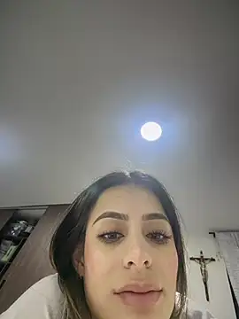 Amara_Velvet_