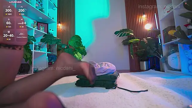 Nicdani_1 - BIG SQUIRT <3