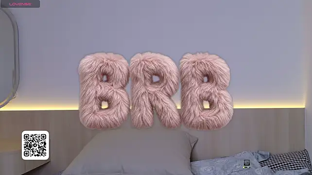 Skitlesss - spank ass 30