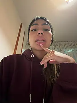 Khaiimy - cum and spanks x5