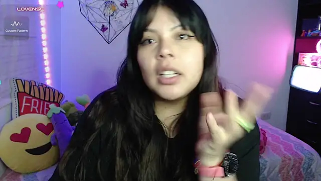 EllieMoonX - Sitting on your face