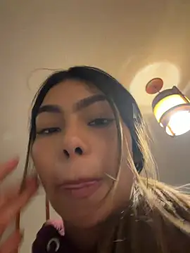 Khaiimy - cum and spanks x5