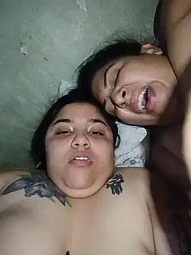 Piel_canela_1 - Spread pussy