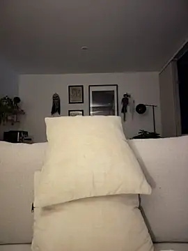 Rae_Lil_White - FINGERIG MYHOTPUSSY+DOMIPLAYCUM😈