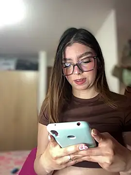 Cloew_Marz - Fingers a pussy + erotic dance + oil