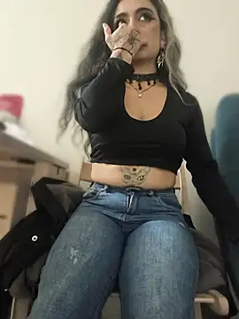 Lila_Desiree - Going out without jeans and doggy style