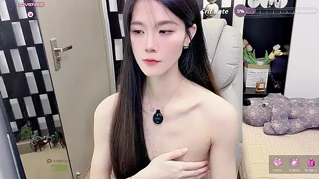 Yueyue-MM - 上空直播5分钟