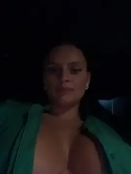 Destinylovex - Last tipper wins truth or dare