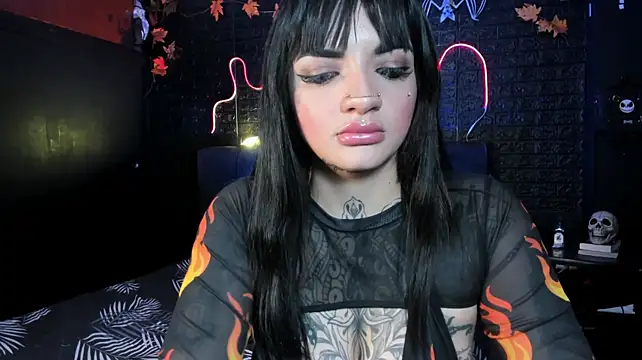 Noctara_voss - PUT NIPPLE CLAMPS AND OIL BOOBS 💦😈