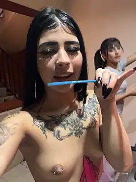-Brittanny - FINGERS IN PUSYY AND NAKED