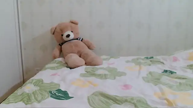 Emgirl-00 - 只管努力，其余交给时间 上空揉胸