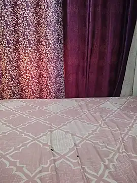 Mini-cutie - 2 fingering in ass pussy
