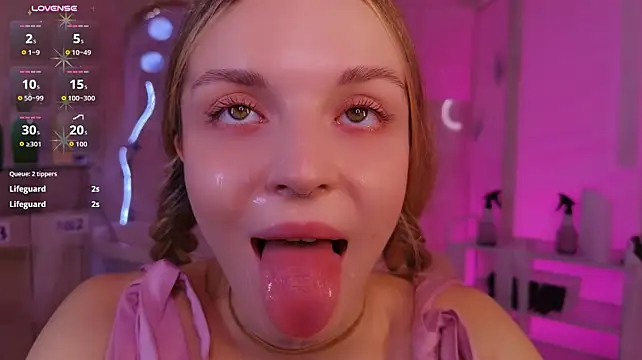 Reychellle - ahegao with drooling