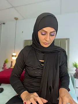 Aisha_k - Lick fingers slowly