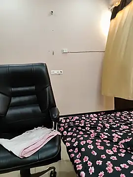 Busty_priya69 - Ass spank 50x control toy 3 mnt