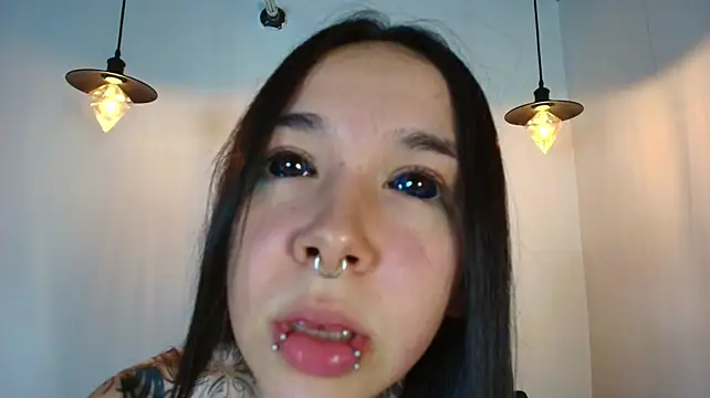 Alien_eyes09 - Good girl