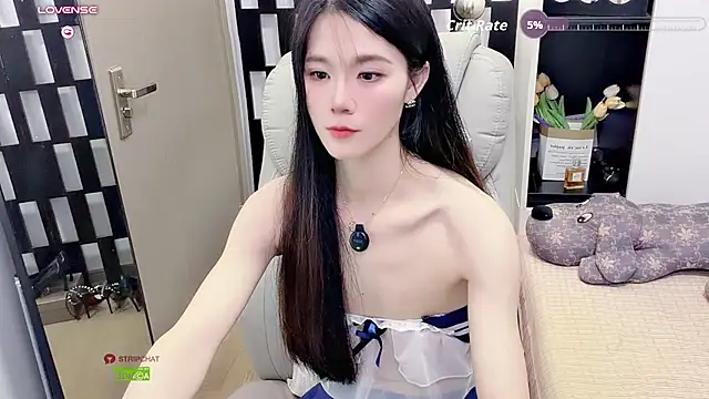 Yueyue-MM - 上空直播5分钟