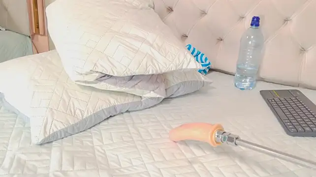 Emaa2_sm - FUCK MACHINE IN ASS