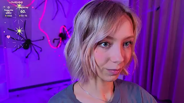 Bowbb - flash tits