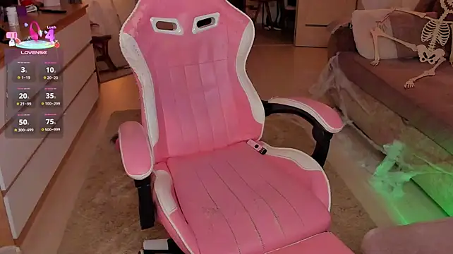 Jane_Paws - 🟠Finger my pussy🟠