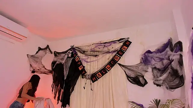 Ninaht - FUCKING A PUSSY WITH A DILDO 5MIN👻😈