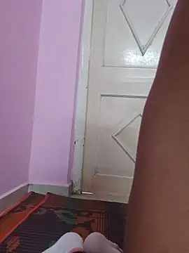 Xnmx26 - 4 fingering in pussy