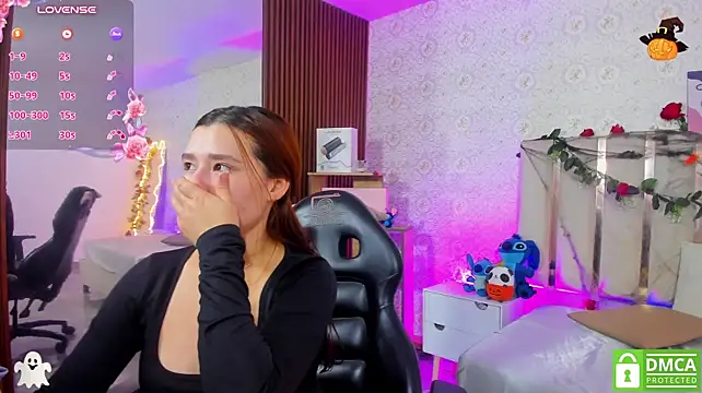 Khaterine_tay