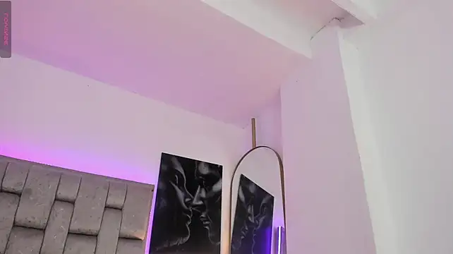 Kiara_bellaa - suck dildo