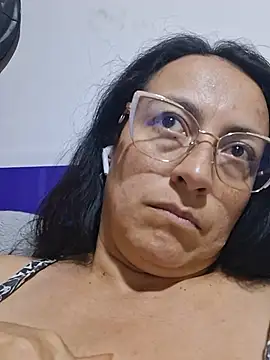 Lauryn_Jones - SHOW MY ASS